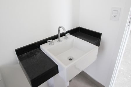 Studio para alugar com 30m², 1 quarto e sem vaga Studio para alugar com 30m², 1 quarto e sem vagaBanheiro