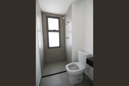 Banheiro de kitnet/studio à venda com 1 quarto, 30m² em Indianópolis, São Paulo