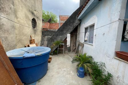 Casa para alugar com 152m², 2 quartos e sem vagaQuintal