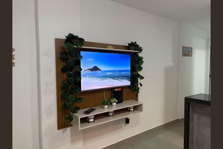 Sala de apartamento para alugar com 1 quarto, 45m² em Recreio dos Bandeirantes, Rio de Janeiro