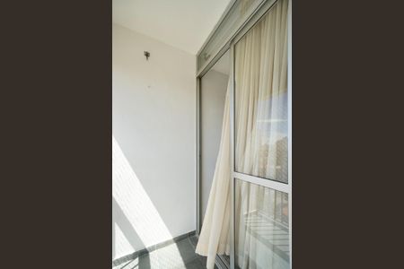 Varanda de apartamento para alugar com 3 quartos, 64m² em Vila Esperança, São Paulo