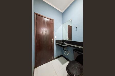 Casa para alugar com 135m², 2 quartos e 2 vagasBanheiro 