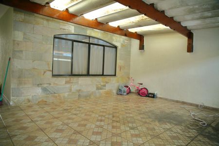 Casa à venda com 176m², 3 quartos e 3 vagasGaragem 