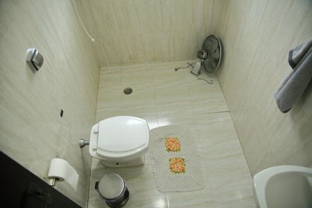 Casa à venda com 176m², 3 quartos e 3 vagasBanheiro Social 