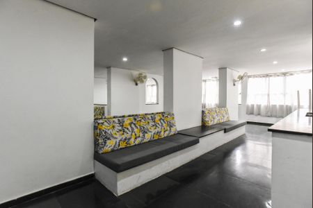 Apartamento à venda com 85m², 2 quartos e 1 vagaÁrea comum