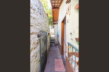 Casa à venda com 300m², 3 quartos e 3 vagasCorredor Lateral