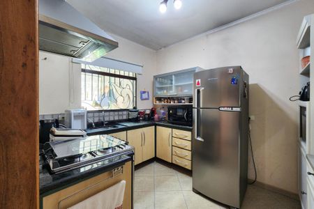 Casa à venda com 252m², 3 quartos e 2 vagasCozinha 