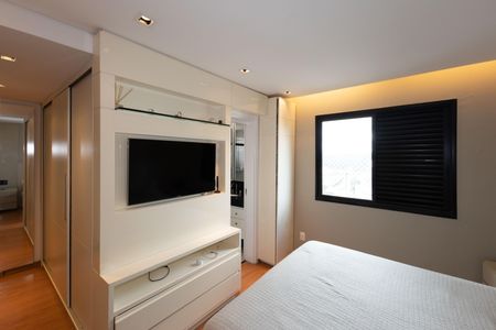 Apartamento à venda com 134m², 4 quartos e 3 vagasSuíte 1