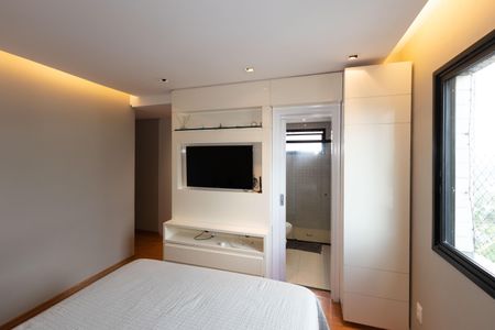 Apartamento à venda com 134m², 4 quartos e 3 vagasSuíte 1