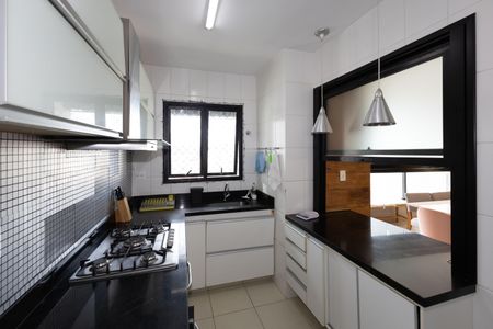 Apartamento à venda com 134m², 4 quartos e 3 vagasCozinha