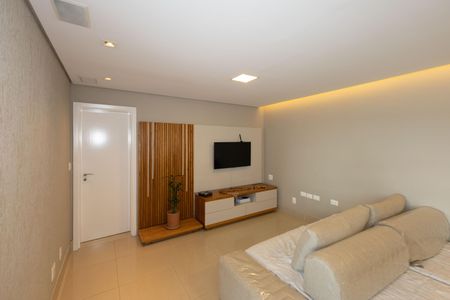 Sala de TV de apartamento à venda com 4 quartos, 134m² em Vila da Serra, Nova Lima