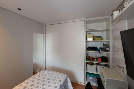 Apartamento à venda com 134m², 4 quartos e 3 vagasQuarto 2