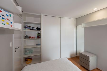 Apartamento à venda com 134m², 4 quartos e 3 vagasQuarto 1