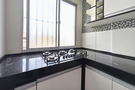 Apartamento para alugar com 100m², 2 quartos e 2 vagas Apartamento para alugar com 100m², 2 quartos e 2 vagasCozinha
