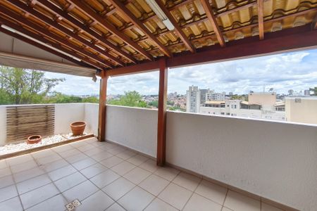Apartamento para alugar com 100m², 2 quartos e 2 vagas Apartamento para alugar com 100m², 2 quartos e 2 vagasCobertura