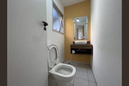 Casa de condomínio à venda com 106m², 2 quartos e 2 vagasLavabo