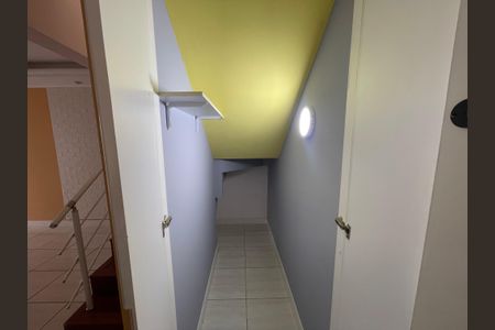 Casa de condomínio à venda com 106m², 2 quartos e 2 vagasDespensa