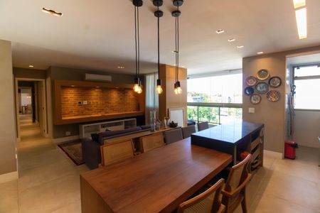 Sala de apartamento para alugar com 2 quartos, 93m² em Ingá, Niterói