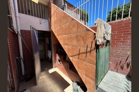 Casa à venda com 180m², 3 quartos e sem vagaÁrea de Serviço