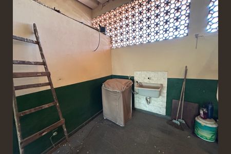 Casa à venda com 180m², 3 quartos e sem vagaÁrea de Serviço/terraço