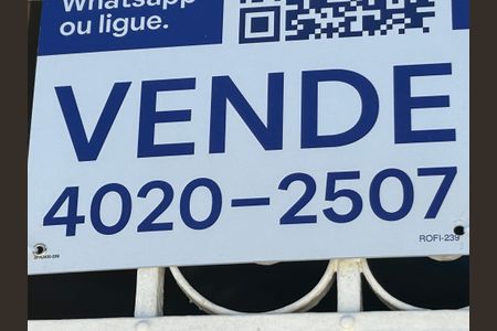 Casa à venda com 180m², 3 quartos e sem vagaCódigo alpha numérico