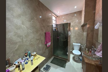 Casa à venda com 180m², 3 quartos e sem vagaBanheiro