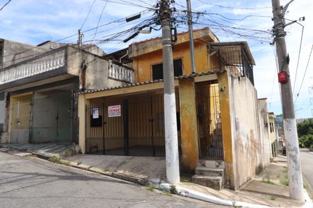 Casa à venda com 125m², 3 quartos e 1 vagaFachada