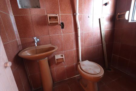 Casa à venda com 125m², 3 quartos e 1 vagaBanheiro - Casa 2