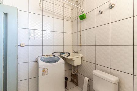 Banheiro de kitnet/studio para alugar com 1 quarto, 32m² em Centro Histórico de São Paulo, São Paulo