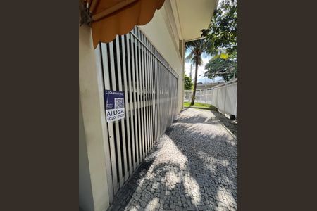 Apartamento para alugar com 120m², 2 quartos e 1 vaga Apartamento para alugar com 120m², 2 quartos e 1 vagaPlaca