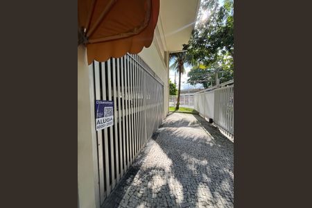 Apartamento para alugar com 120m², 2 quartos e 1 vaga Apartamento para alugar com 120m², 2 quartos e 1 vagaPlaca