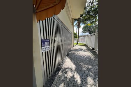 Apartamento para alugar com 120m², 2 quartos e 1 vaga Apartamento para alugar com 120m², 2 quartos e 1 vagaPlaca