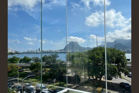 Apartamento para alugar com 120m², 2 quartos e 1 vaga Apartamento para alugar com 120m², 2 quartos e 1 vagaVaranda suite