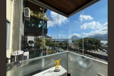 Apartamento para alugar com 120m², 2 quartos e 1 vaga Apartamento para alugar com 120m², 2 quartos e 1 vagaVaranda suite