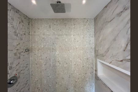 Apartamento para alugar com 120m², 2 quartos e 1 vaga Apartamento para alugar com 120m², 2 quartos e 1 vagaBanheiro da suíte