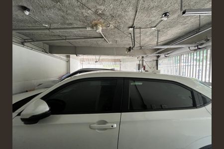 Apartamento para alugar com 120m², 2 quartos e 1 vaga Apartamento para alugar com 120m², 2 quartos e 1 vagaGaragem