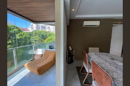 Apartamento para alugar com 120m², 2 quartos e 1 vaga Apartamento para alugar com 120m², 2 quartos e 1 vagaSala