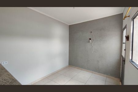 Sala de casa para alugar com 2 quartos, 55m² em Vila Cristina, Ferraz de Vasconcelos
