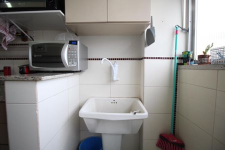 Apartamento à venda com 69m², 3 quartos e sem vagaÁrea de Serviço