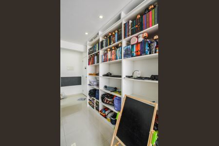 Sala de apartamento à venda com 3 quartos, 66m² em Vila Metalúrgica, Santo André