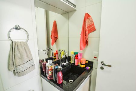 Apartamento à venda com 66m², 3 quartos e 2 vagasBanheiro da Suíte
