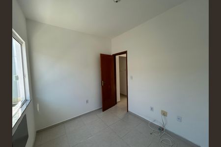 Quarto 1 de casa para alugar com 2 quartos, 70m² em Vila Valqueire, Rio de Janeiro