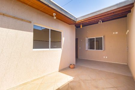 Casa para alugar com 205m², 3 quartos e sem vagaQuintal