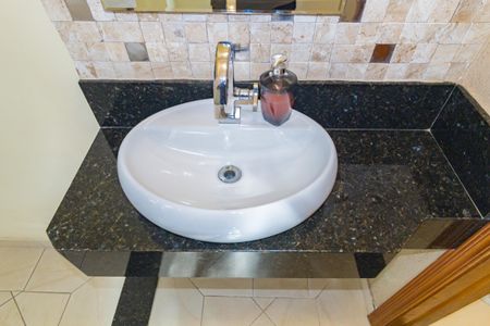 Detalhe - Lavabo de casa à venda com 3 quartos, 210m² em Vila Bertioga, São Paulo