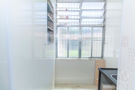 Apartamento para alugar com 70m², 2 quartos e sem vagaCozinha e Área de Serviço