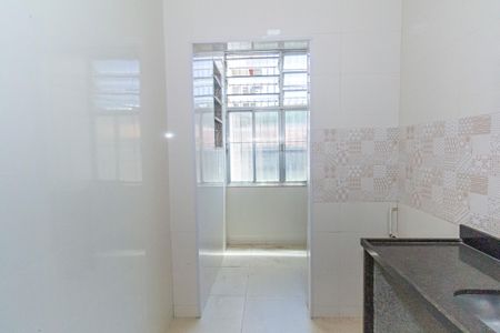 Apartamento para alugar com 70m², 2 quartos e sem vagaCozinha e Área de Serviço