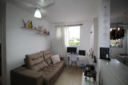 Sala de apartamento à venda com 2 quartos, 48m² em Passo das Pedras, Porto Alegre