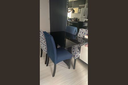 Sala de apartamento para alugar com 2 quartos, 48m² em Jardim Petropolis, Cotia