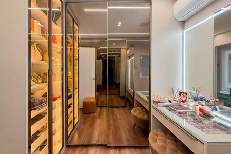 Apartamento à venda com 146m², 3 quartos e 3 vagasCloset da Suíte Master