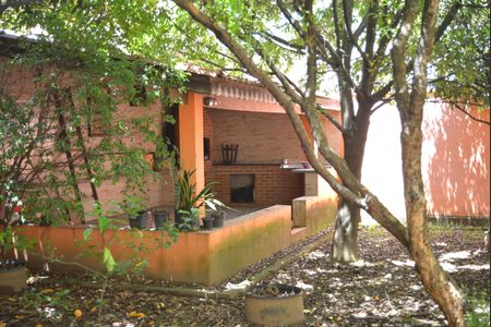 Apartamento à venda com 250m², 2 quartos e 2 vagasQuintal